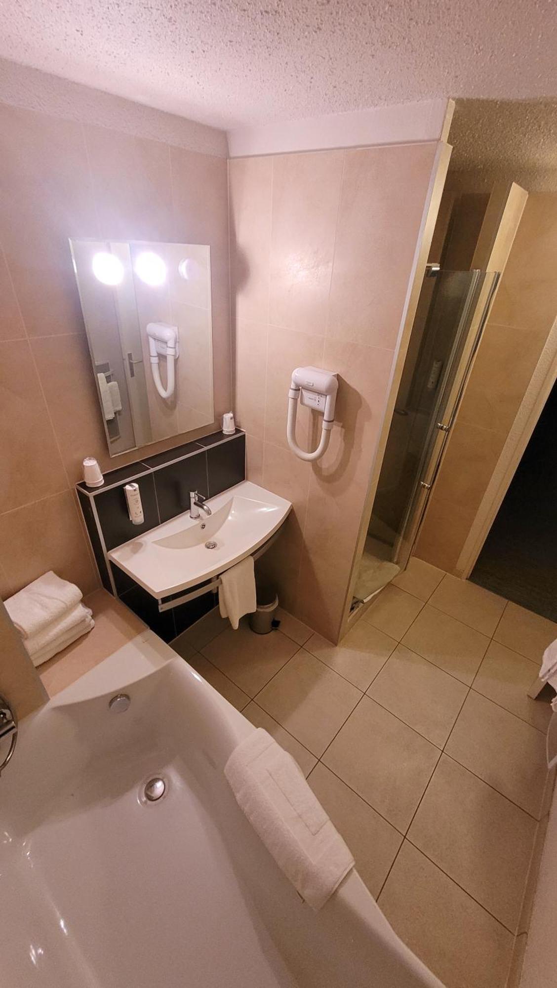 Enzo Hotels Diane - Logis Amnéville Dış mekan fotoğraf