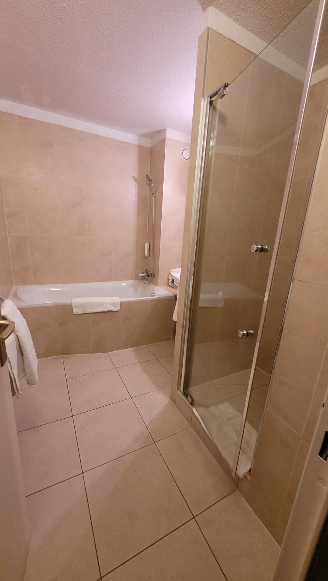 Enzo Hotels Diane - Logis Amnéville Dış mekan fotoğraf