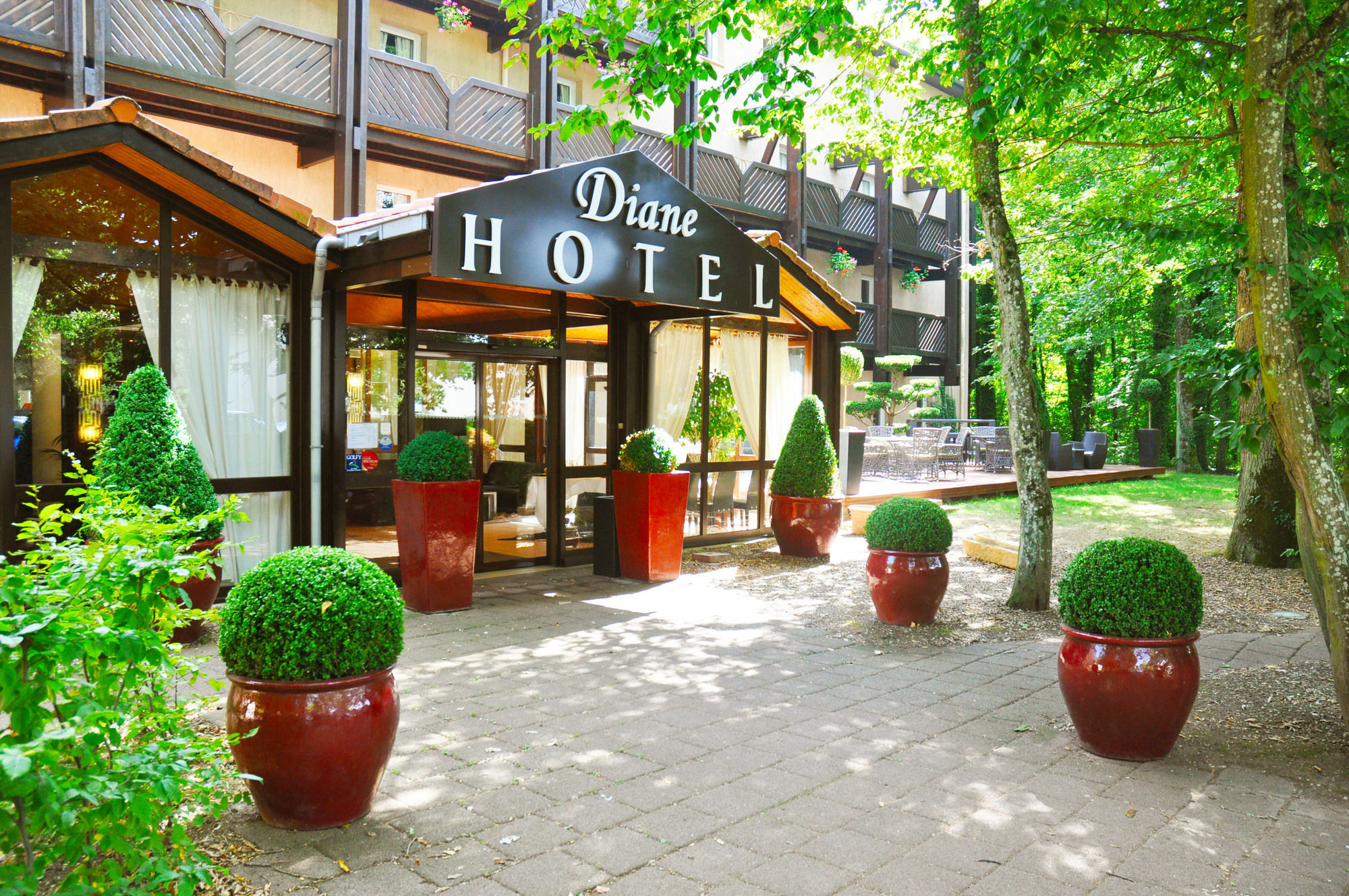 Enzo Hotels Diane - Logis Amnéville Dış mekan fotoğraf